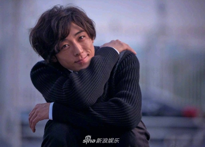 高桥一生笑容温暖撩人_高清图集_新浪网