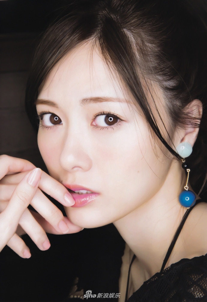 组图:乃木坂46白石麻衣拍闺房写真 蕾丝黑衣诱惑十足_高清图集_新浪网