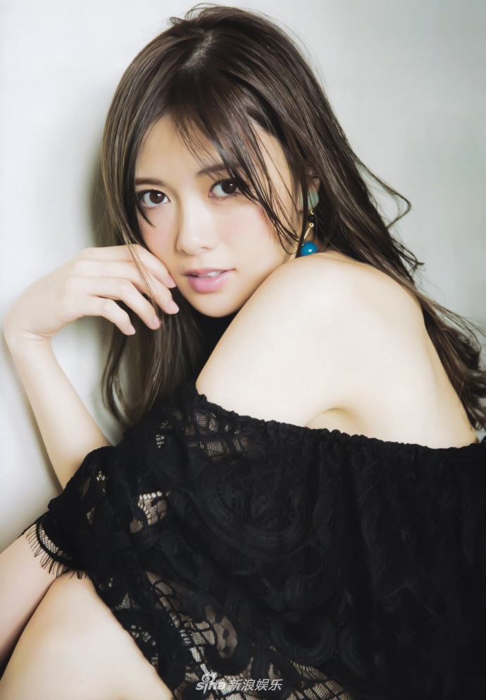 组图:乃木坂46白石麻衣拍闺房写真 蕾丝黑衣诱惑十足_高清图集_新浪网