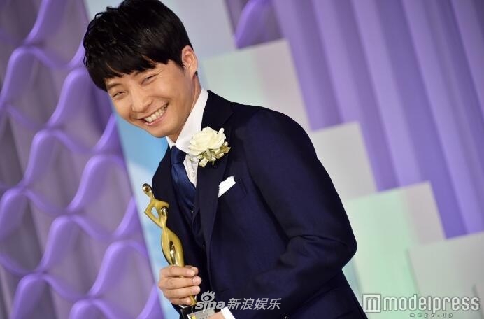 5 / 9 草刈正雄凭借《真田丸》获得最佳男配角.