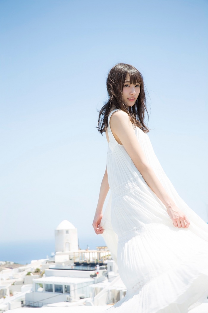 组图:欅坂46渡边梨加首本个人写真集曝光 大眼睛楚楚动人_高清图集