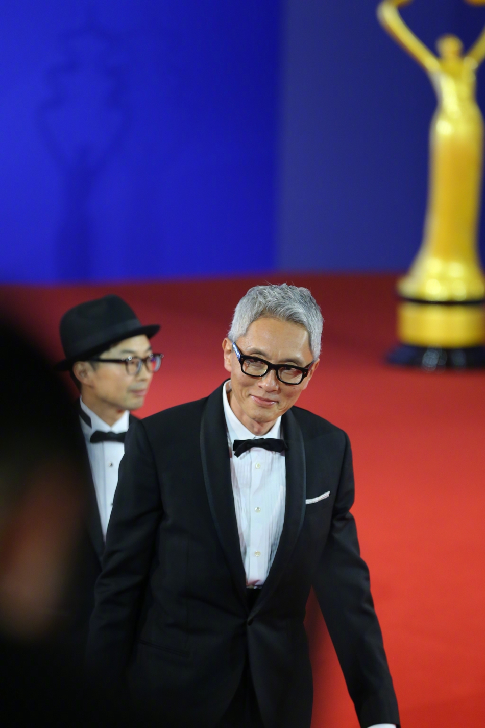 组图松重丰出席北京电影节开微博成日更博主