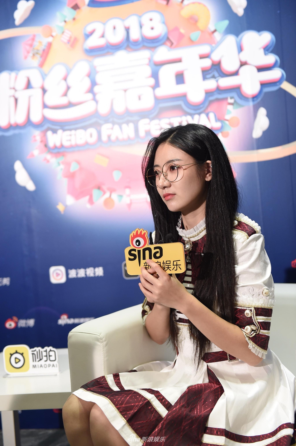 组图:粉丝嘉年华snh48李宇琪接受专访 天使微笑颜值爆表