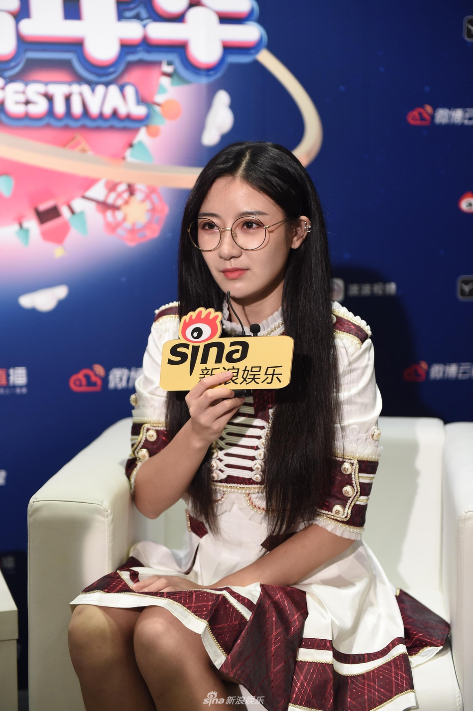 组图:粉丝嘉年华snh48李宇琪接受专访 天使微笑颜值爆表