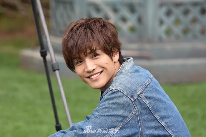 组图:日剧《悬崖边的酒店》第五集播出 最新剧照曝光