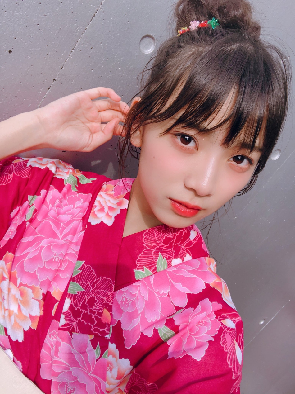 组图:akb48后藤萌咲穿粉色浴衣自拍 粉丝赞超可爱