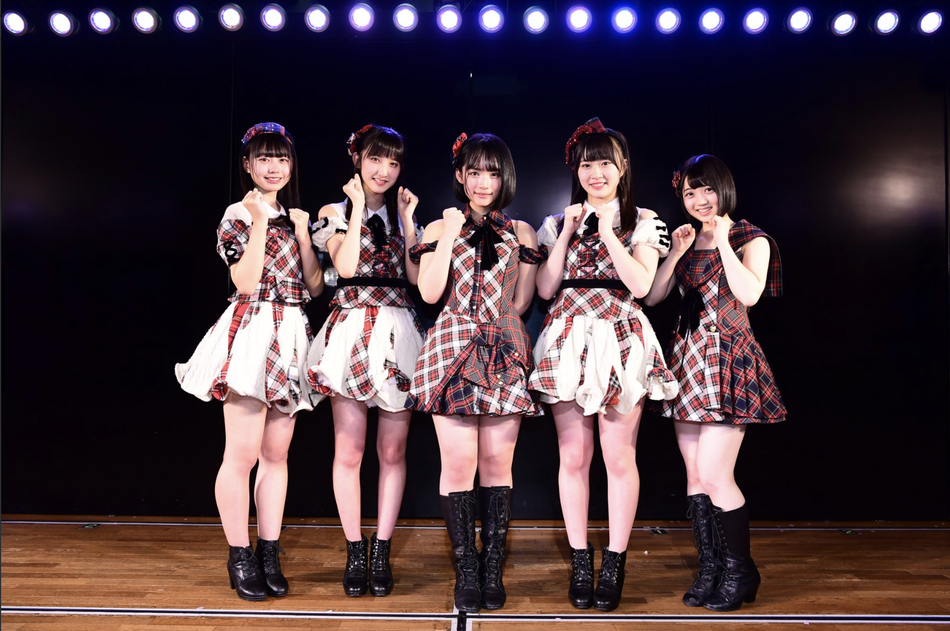 组图:akb48迎来剧场出道13周年 举行5小时剧场公演