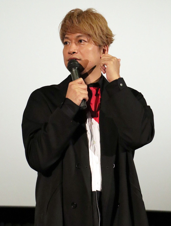 组图:香取慎吾出席电影活动 笑称自己已购50张前售券