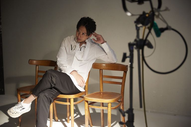 三代目jsb为杂志拍封面 拍摄现场照片公开