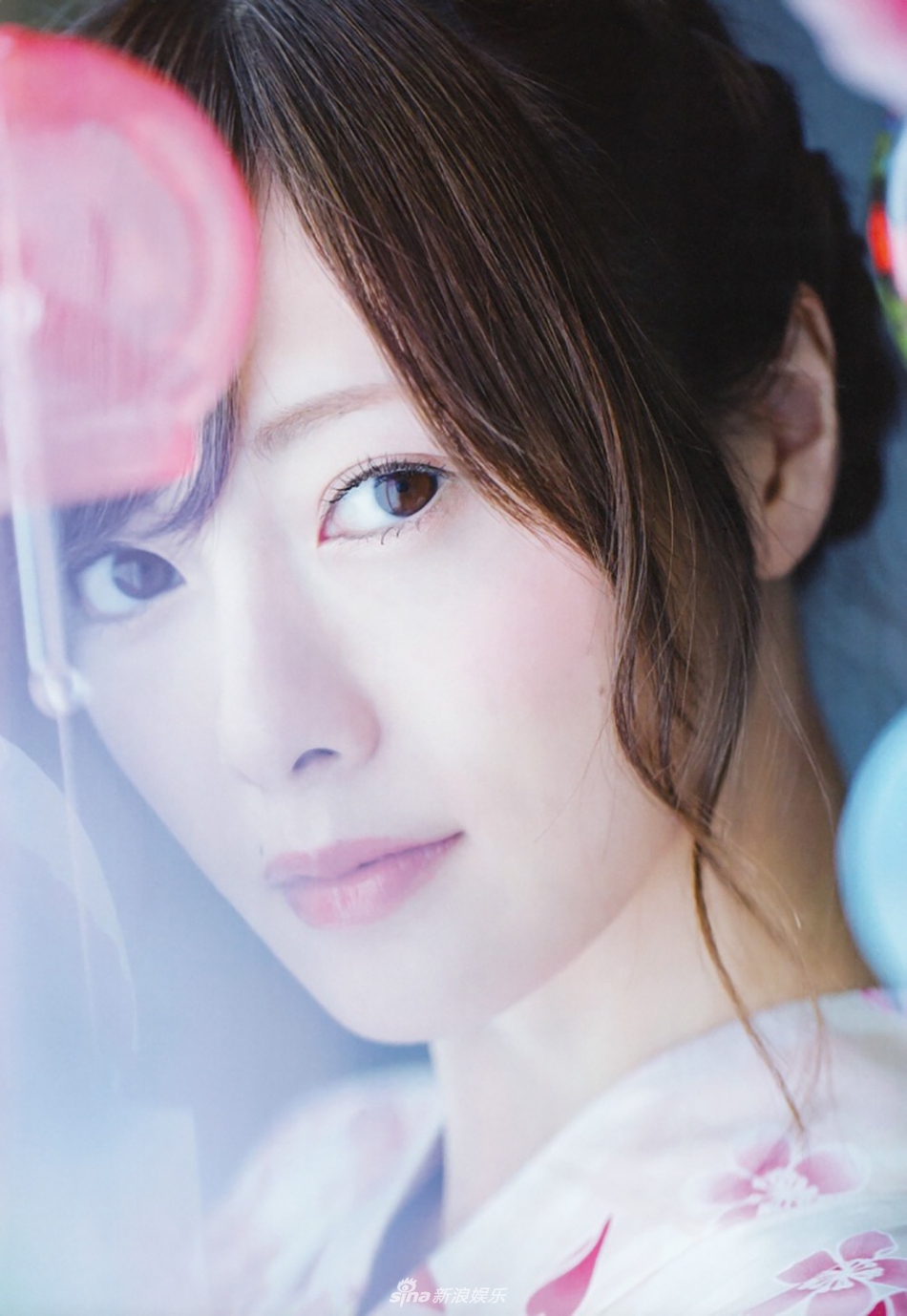 组图:乃木坂白石麻衣拍摄写真 夏季浴衣清新迷人