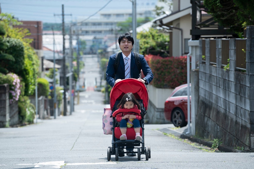 组图：秦基博新曲《在る》PV解禁 山田孝之出演单亲爸爸
