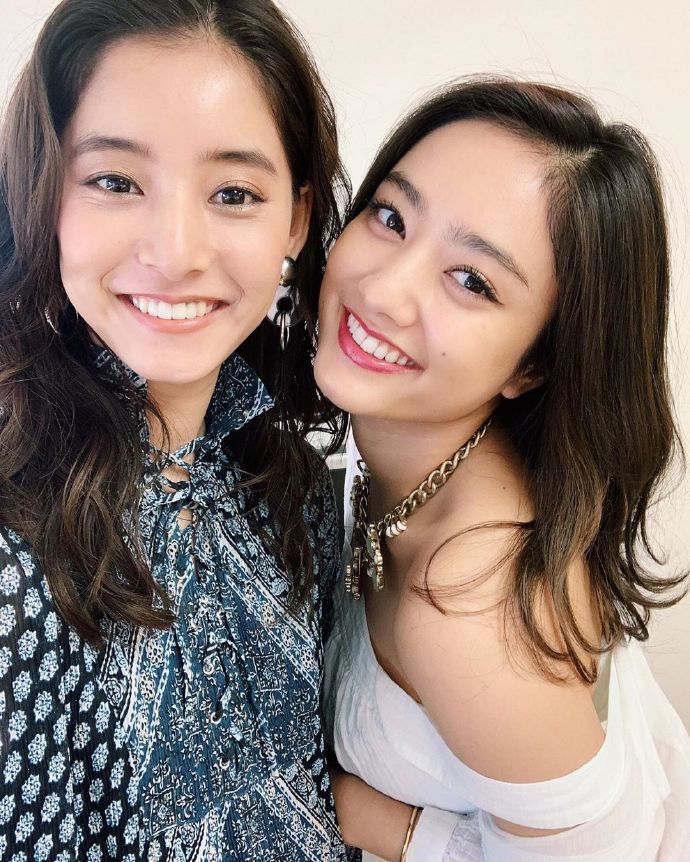 组图:女星新木优子自拍晒合影 大眼睛靓丽动人_高清图集_新浪网