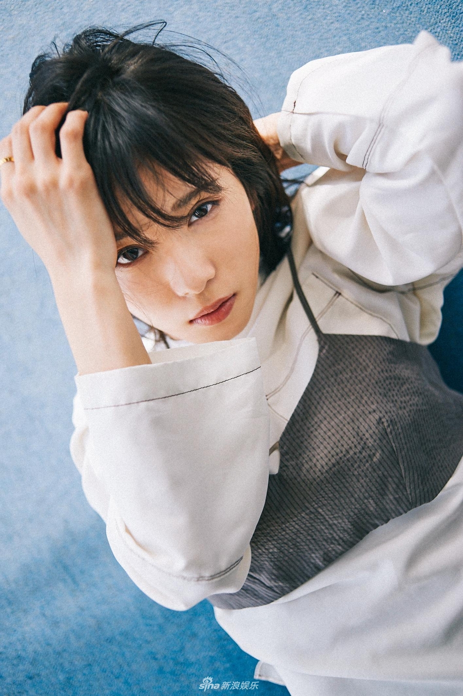 组图:女星松冈茉优拍摄写真 小姐姐演绎日系复古