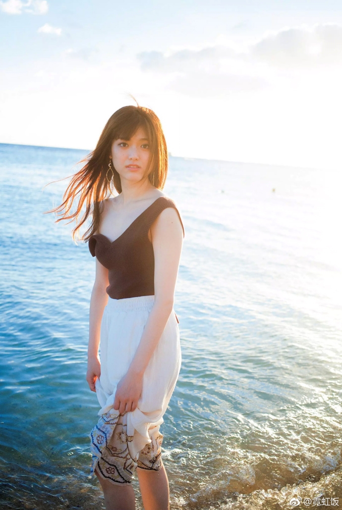 组图:乃木坂46松村沙友理私房照曝光 海边度假女友感十足