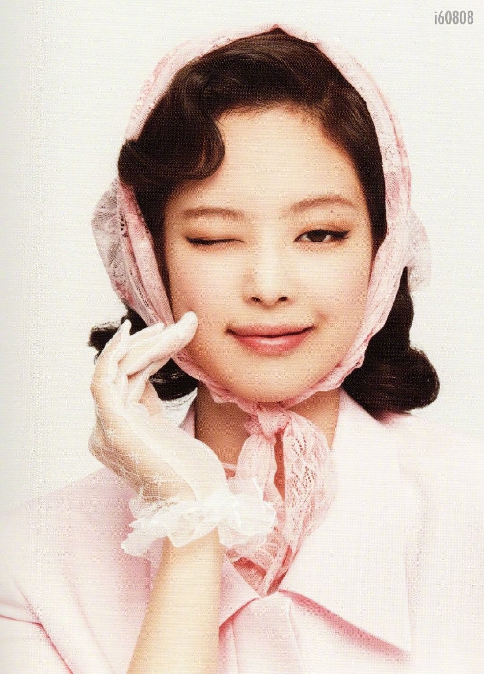 組圖：Blackpink新寫真曝光 全員復古摩登造型優雅俏皮