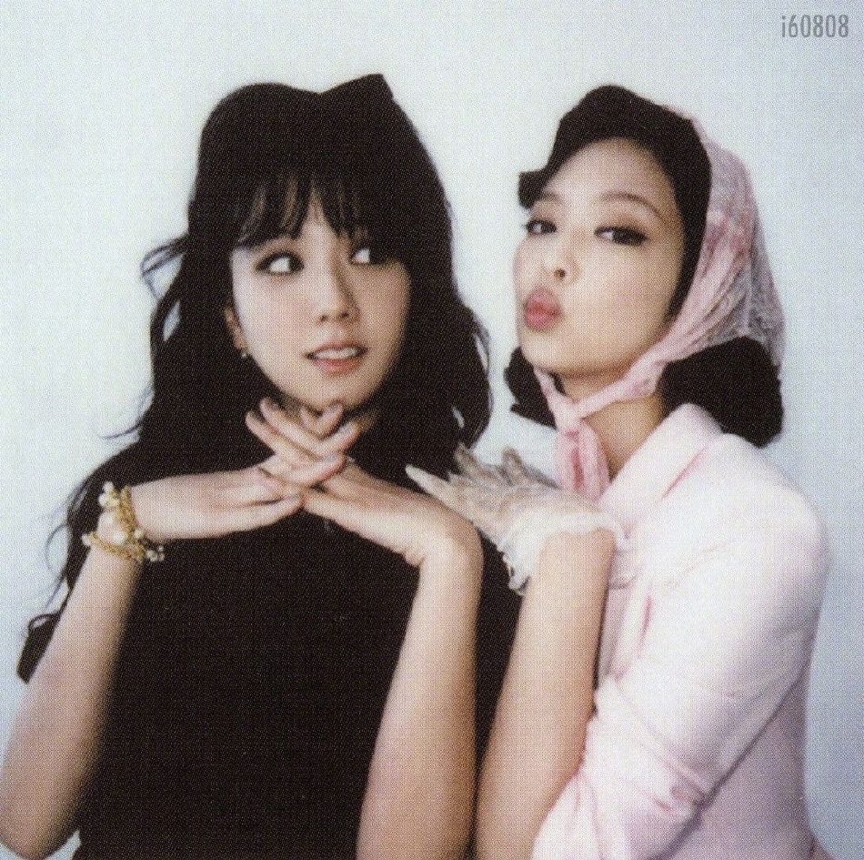 組圖：Blackpink新寫真曝光 全員復古摩登造型優雅俏皮