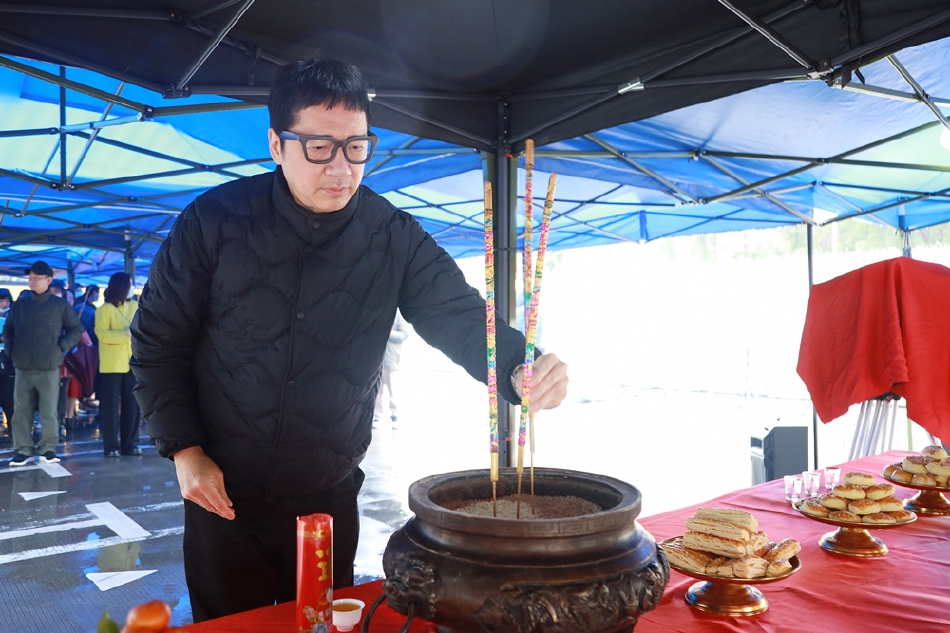 组图：电影《红毯先生》开机刘德华与宁浩合作演过气明星