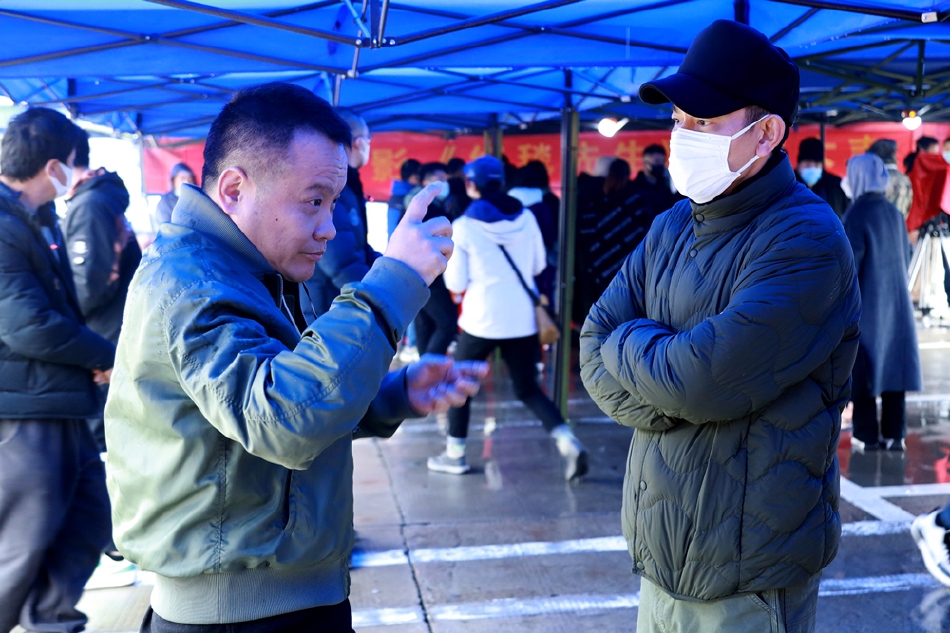 组图：电影《红毯先生》开机刘德华与宁浩合作演过气明星第4张图片