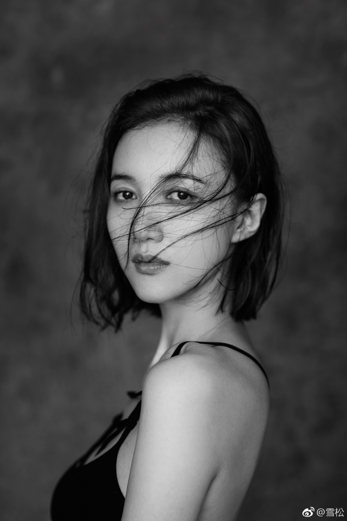 组图:朱孝天娇妻韩雯雯清新短发写真 笑容灿烂身材妩媚_高清图集_新浪