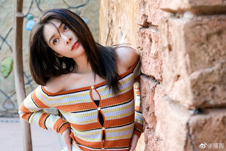 组图：《创造101》开播四周年yamy傅菁李子璇等晒照纪念