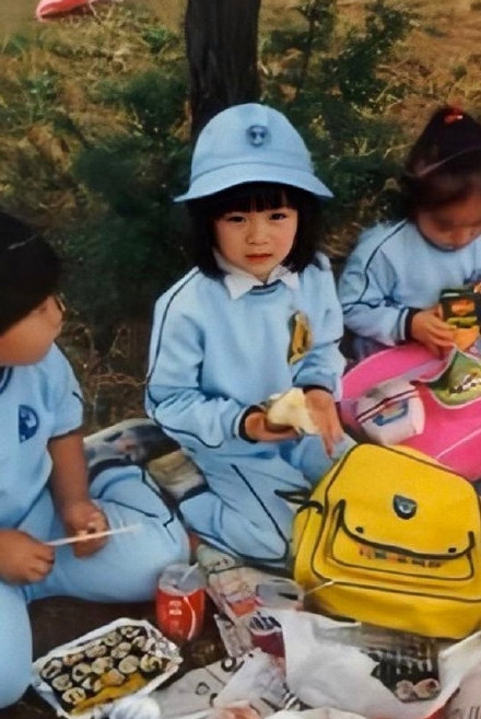 組圖：從小美到大！孫藝珍童年照曝光 留齊肩短髮俏皮可愛