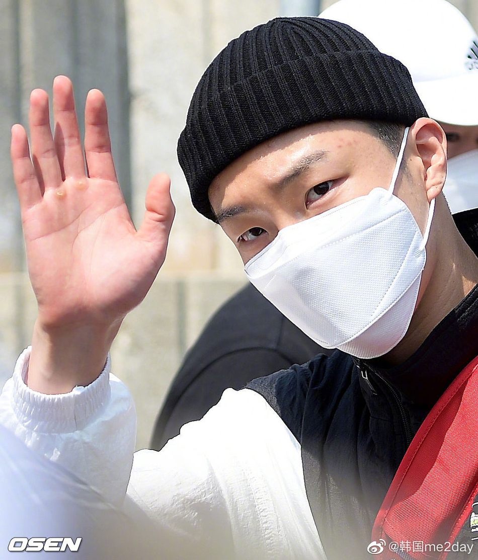 組圖：WINNER李昇勳入伍 4周軍事訓練後作為社會服務要員代替服役