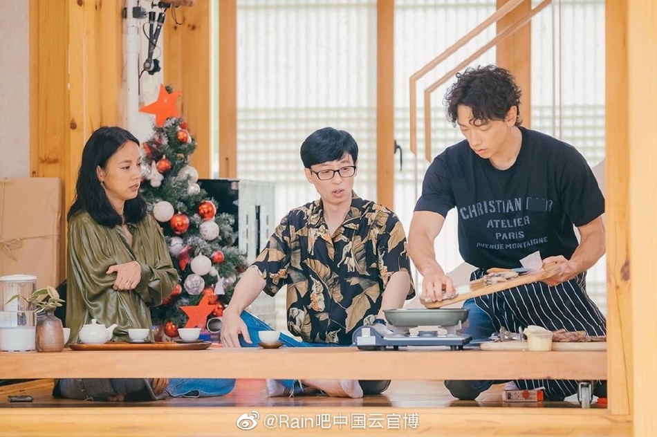组图：rain晒照向刘在石李孝利致谢 限定混合团SSAK3结束活动