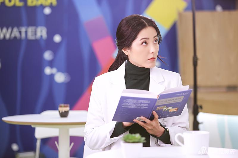 《儿科医生》剧照 曾黎