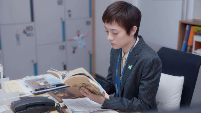 原标题：什么书让《安家》里的孙俪读得如此入迷？上海老洋房的精彩不只是标价1.5亿