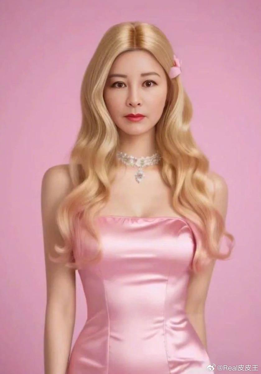 杜华晒芭比造型美照 金色长卷发秒变女团辣妹-易天影视公司-服务项目