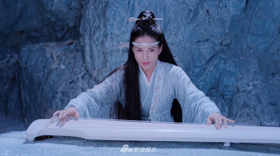 组图:岁月不败美人!《陈情令》李若彤蓝裙淡雅 气质出尘仙气足