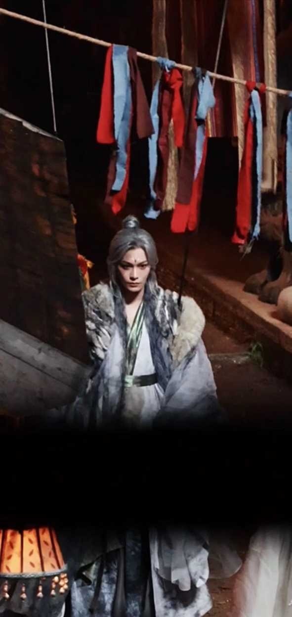 组图：丁禹兮《七时吉祥》饭拍路透银发配深v仙气十足第1张图片