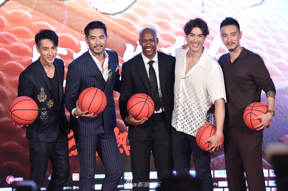 组图:身高颜值一样高!马布里pk吴尊高以翔锦荣王阳明_高清图集_新浪网
