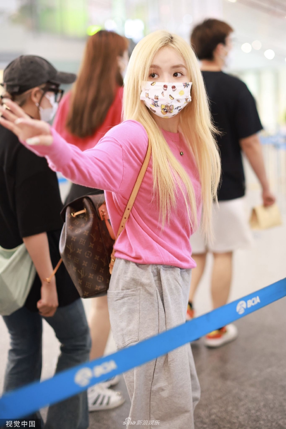 文化视角-""-蒋孝严率500人台商团回“赣南老家”揽商机