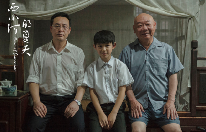 组图：张颂文发文悼念顾宝明二人曾合作电影《西小河的夏天》