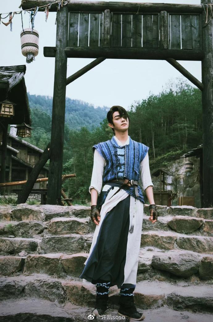 组图:工作室晒许凯《仙剑六》花絮照 高马尾古装造型少年感_高清图集