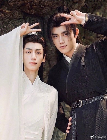 栏目短剧剧本名皓衣行路透照缺男子气