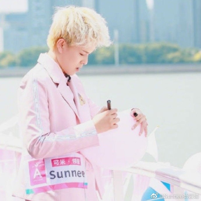 组图：《创造101》开播四周年yamy傅菁李子璇等晒照纪念