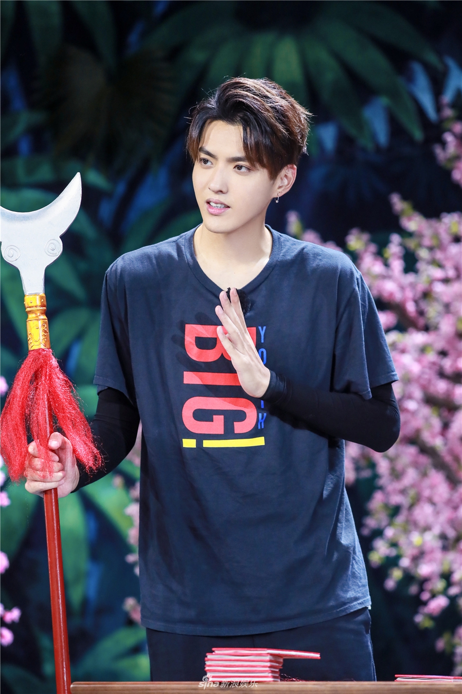 组图:吴亦凡吴磊《奇楼》上演心理战 "猪队友"赵丽颖被任务吓哭_高清