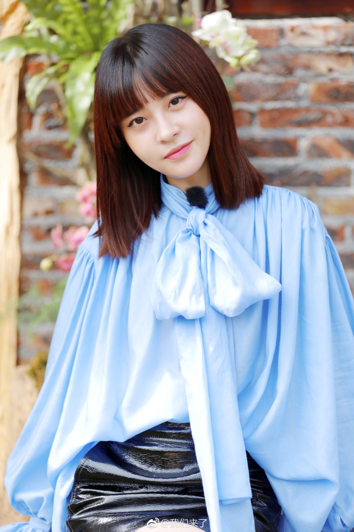 组图:《我们来了》素人美女也漂亮!可爱水灵多一份自然