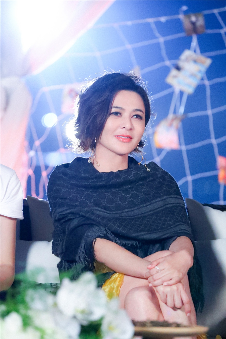 组图:关之琳首录真人秀收获大 惜姐妹情谊眼角含泪