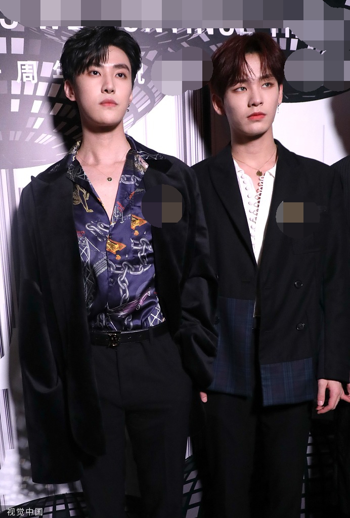 组图姚明明心型刘海魅惑帅气何昶希嘉羿轻松hold住浮夸衬衫