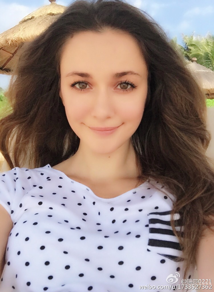 距离《恶作剧2吻》都过去9年了,扮演克莉丝汀的瑞莎