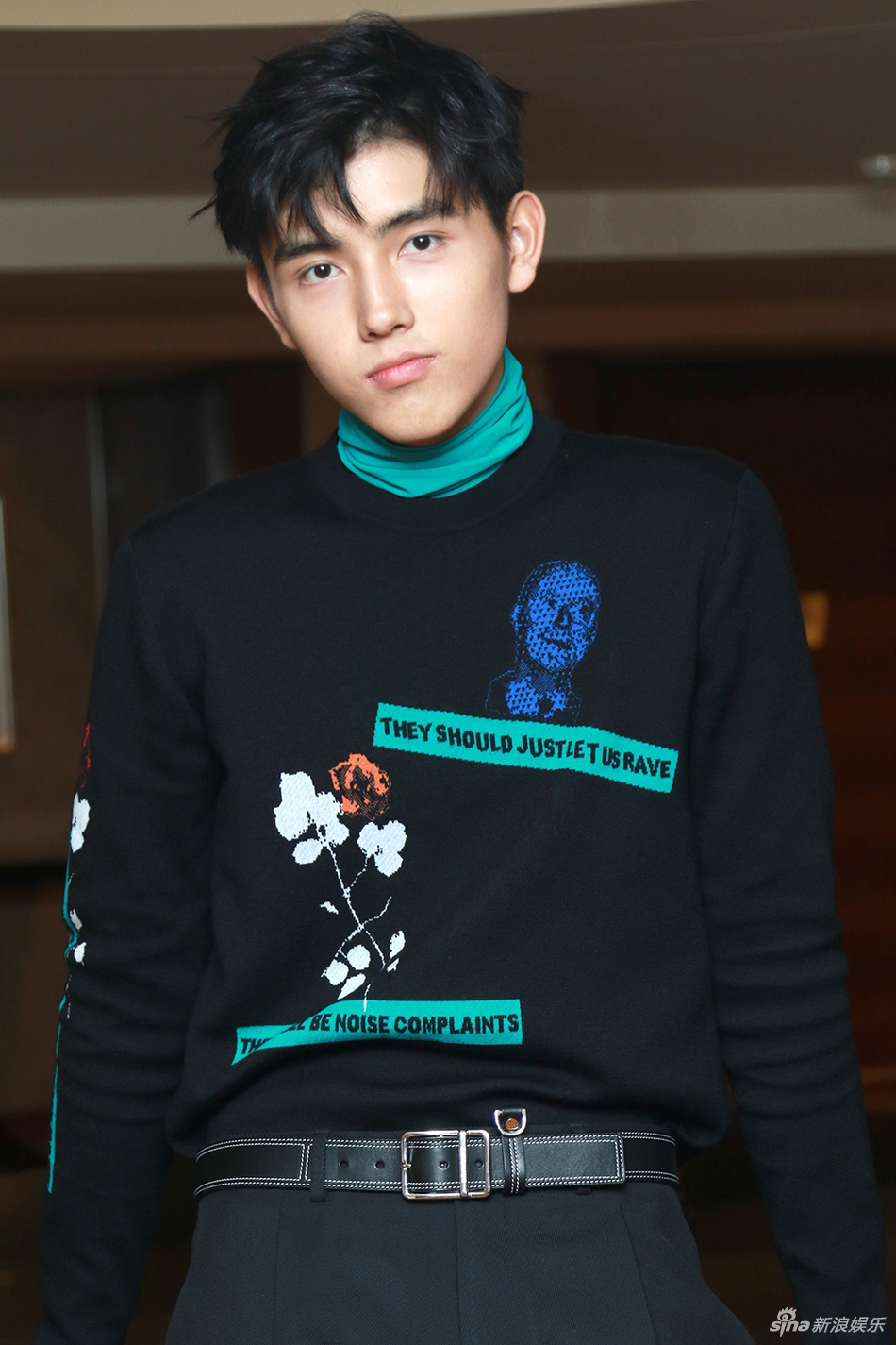 陈飞宇五官精致