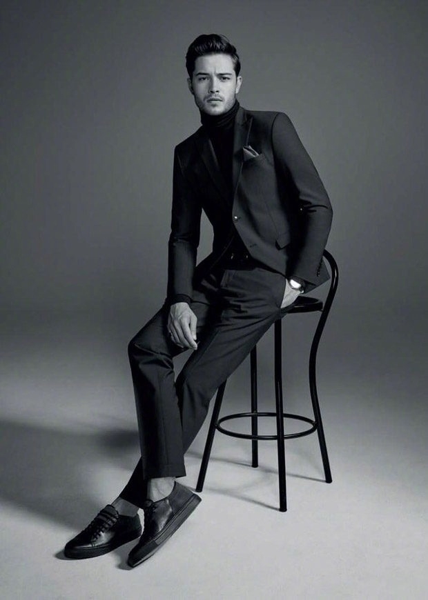 组图男模弗朗西斯科广告大片曝光满脸胡渣男人味十足