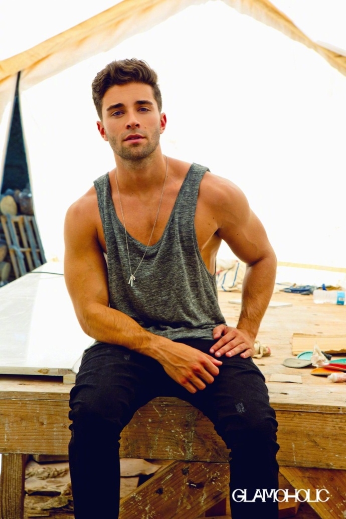 组图杰克o米勒最新大片曝光裸露上身秀迷人腹肌