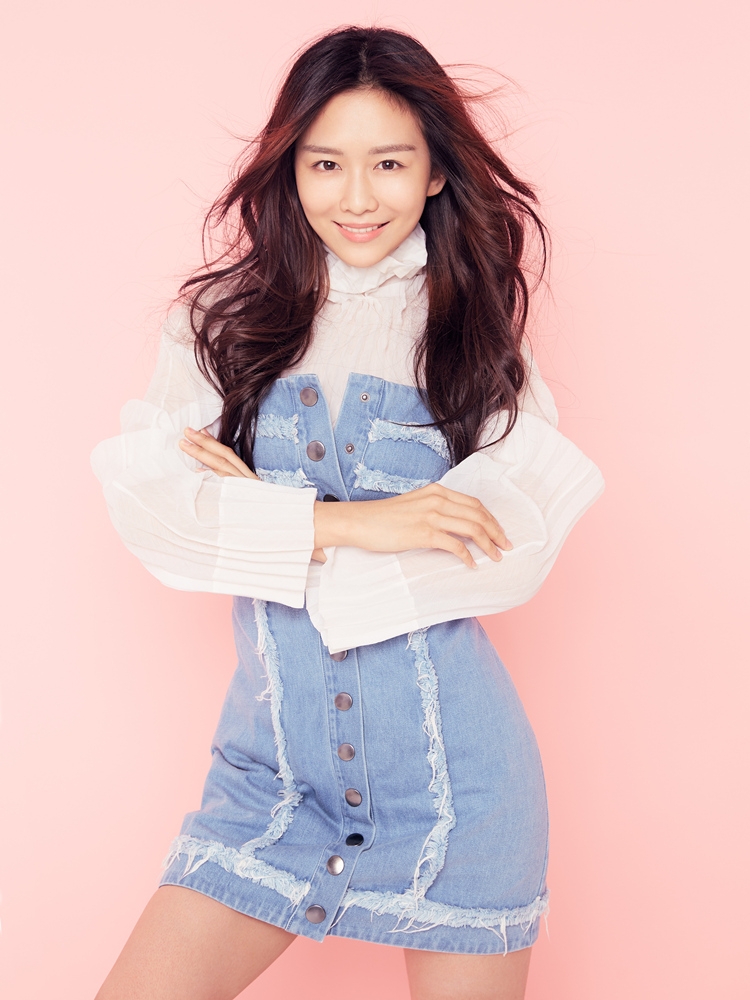 杨安琪曝写真 小仙娥"奈奈"下凡是公主