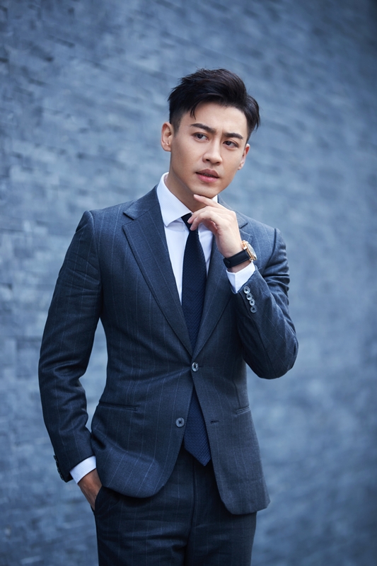 刘凯尽显绅士魅力