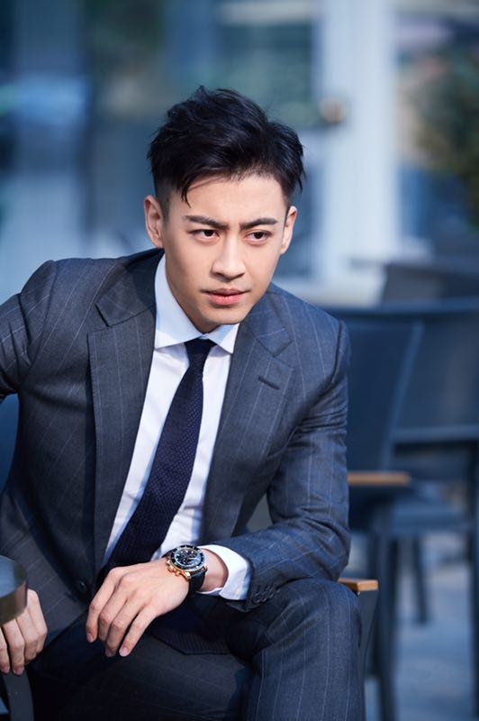 刘凯尽显绅士魅力