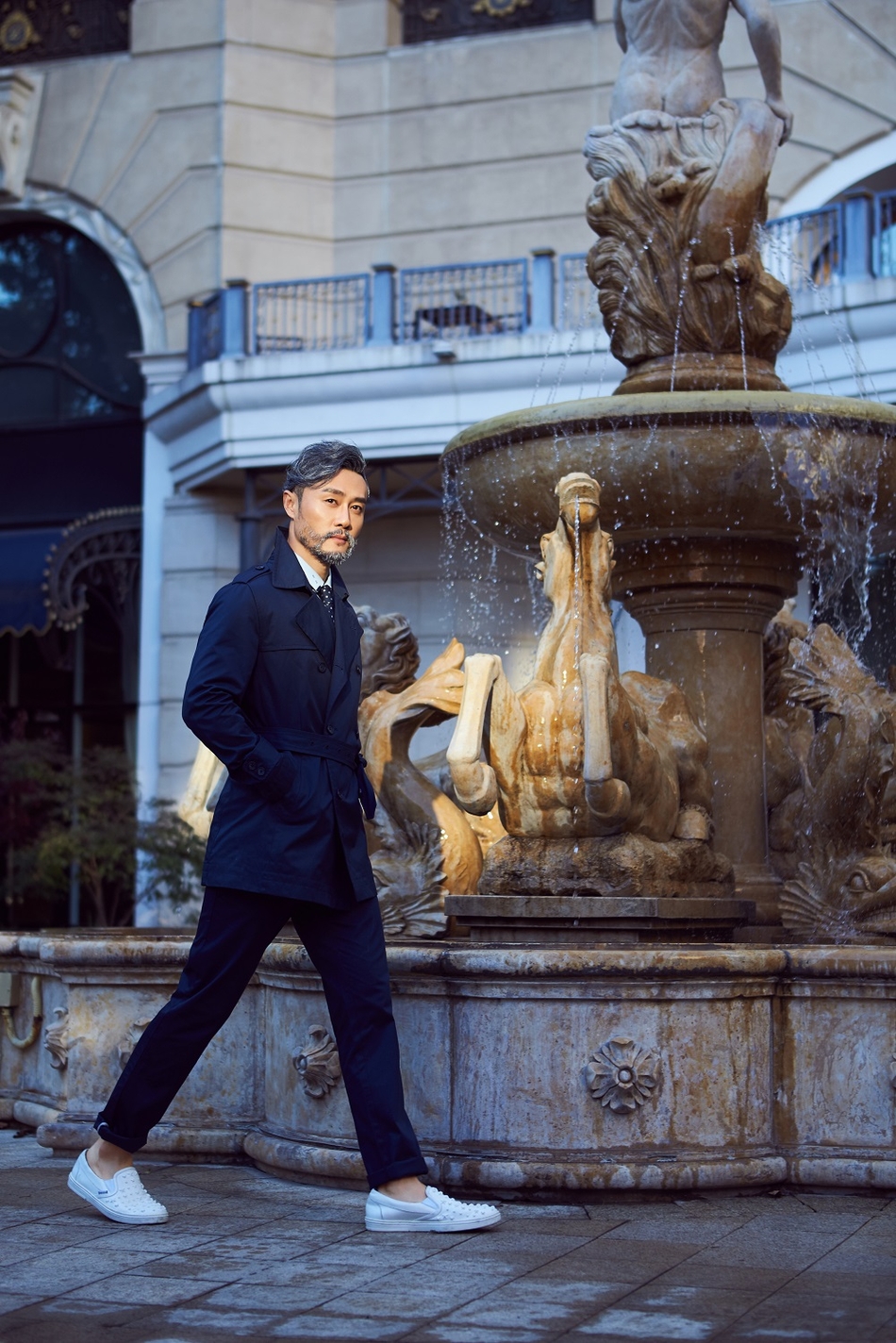 组图:章贺曝最新秋冬大片 玩转儒雅绅士英伦风